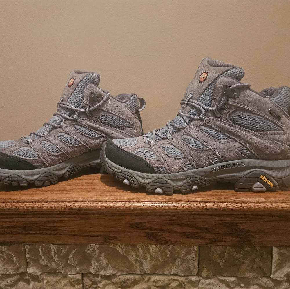 Merrell Women's Moab Mid Waterproof Hiking Boots